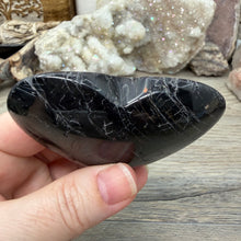Carica l'immagine nel visualizzatore di Gallery, Black Tourmaline with Hematite Heart #15
