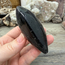Carica l'immagine nel visualizzatore di Gallery, Black Tourmaline with Hematite Heart #16
