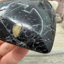 Carica l'immagine nel visualizzatore di Gallery, Black Tourmaline with Hematite Heart #17
