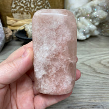 将图像加载到图库查看器中，Rose Calcite Freeform #08
