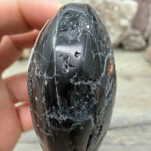 Bild in Galerie-Viewer laden, Black Tourmaline with Hematite Heart #18
