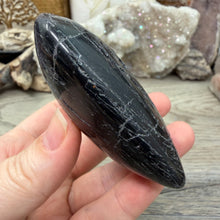 Carica l'immagine nel visualizzatore di Gallery, Black Tourmaline with Hematite Heart #19
