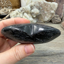 Carica l'immagine nel visualizzatore di Gallery, Black Tourmaline with Hematite Heart #19

