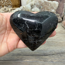 Carica l'immagine nel visualizzatore di Gallery, Black Tourmaline with Hematite Heart #20
