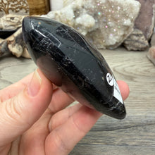 Carica l'immagine nel visualizzatore di Gallery, Black Tourmaline with Hematite Heart #21
