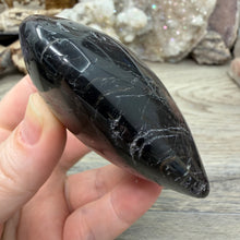 Carica l'immagine nel visualizzatore di Gallery, Black Tourmaline with Hematite Heart #21
