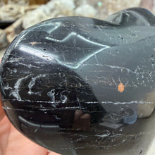 Carica l'immagine nel visualizzatore di Gallery, Black Tourmaline with Hematite Heart #21
