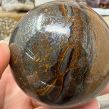Bild in Galerie-Viewer laden, Tiger Iron 65mm Sphere #01
