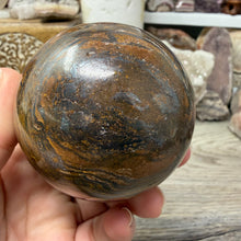 Carica l'immagine nel visualizzatore di Gallery, Tiger Iron 65mm Sphere #02
