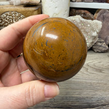 Bild in Galerie-Viewer laden, Tiger Iron 65mm Sphere #04
