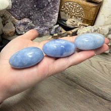 Load image into Gallery viewer, Blue Calcite Small Heart Palm Stone Set #04
