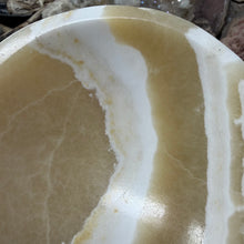 Cargar imagen en el visor de la galería, Onyx Banded Morocco 4.5" Bowl #01
