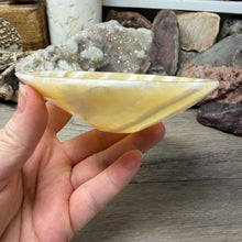 将图像加载到图库查看器中，Onyx Banded Morocco 4.5" Bowl #02
