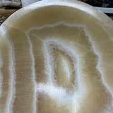将图像加载到图库查看器中，Onyx Banded Morocco 4.5" Bowl #03
