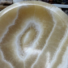 将图像加载到图库查看器中，Onyx Banded Morocco 4.5" Bowl #03
