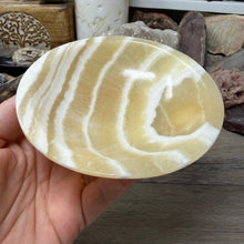 Bild in Galerie-Viewer laden, Onyx Banded Morocco 4.5" Bowl #04
