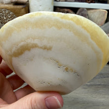 Load image into Gallery viewer, Onyx Banded Morocco 4.5" Bowl #05
