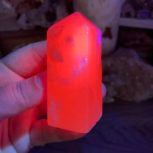 Cargar imagen en el visor de la galería, Pink Calcite / Mangano Tower #02
