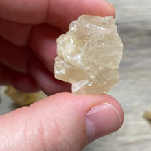 将图像加载到图库查看器中，Honey Calcite from Colorado Set
