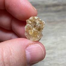 将图像加载到图库查看器中，Honey Calcite from Colorado Set
