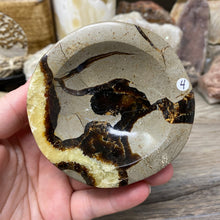 Load image into Gallery viewer, Septarian Bowl #04 - 3.33&quot; x 1.33&quot;
