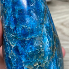Load image into Gallery viewer, Blue Apatite Freeform #07
