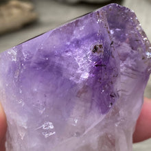 将图像加载到图库查看器中，Natural Amethyst Point from Brazil #05
