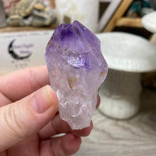 Carica l&#39;immagine nel visualizzatore di Gallery, Natural Amethyst Point from Brazil #14
