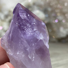 将图像加载到图库查看器中，Natural Amethyst Point from Brazil #18
