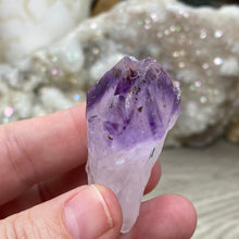 将图像加载到图库查看器中，Natural Amethyst Point from Brazil #31
