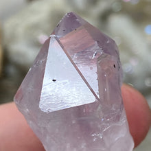 将图像加载到图库查看器中，Natural Amethyst Point from Brazil #40
