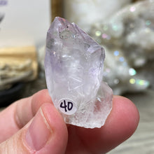 将图像加载到图库查看器中，Natural Amethyst Point from Brazil #40
