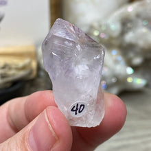 将图像加载到图库查看器中，Natural Amethyst Point from Brazil #40
