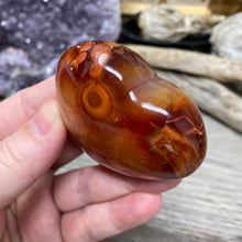 Cargar imagen en el visor de la galería, Carnelian Heart Palm Stone #14
