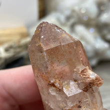 将图像加载到图库查看器中，Red / Tangerine Quartz Cluster #34
