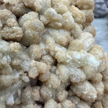 Chargez l'image dans la visionneuse de la galerie, <transcy>Apophyllite avec Stilbite et Chlorite Verte</transcy>
