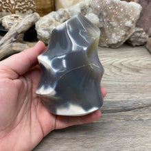 Cargar imagen en el visor de la galería, Orca Agate Stone Flame ~ 4.01&quot; x 2.75&quot; x 2.62&quot;
