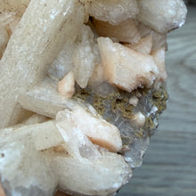 Cargar imagen en el visor de la galería, Apophyllite/Zeolite Cluster #03
