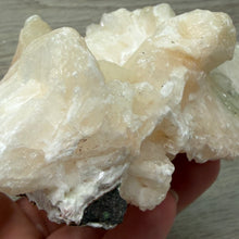 Cargar imagen en el visor de la galería, Apophyllite/Zeolite Cluster #04
