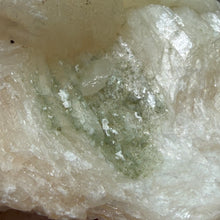 Cargar imagen en el visor de la galería, Apophyllite/Zeolite Cluster #04
