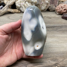 Bild in Galerie-Viewer laden, Orca Agate Stone Freeform ~ 4.28&quot; x 2.20&quot; x 2.45&quot;
