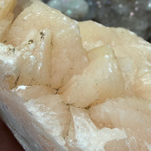 Chargez l'image dans la visionneuse de la galerie, <transcy>Apophyllite avec Stilbite et Chlorite Verte</transcy>
