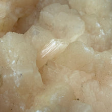 Chargez l'image dans la visionneuse de la galerie, <transcy>Apophyllite avec Stilbite et Chlorite Verte</transcy>

