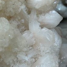 Chargez l'image dans la visionneuse de la galerie, <transcy>Apophyllite avec Stilbite et Chlorite Verte</transcy>
