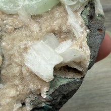 Cargar imagen en el visor de la galería, Apophyllite/Zeolite Cluster #11
