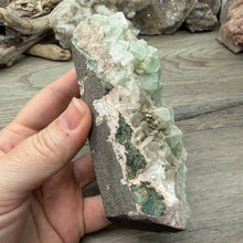 Cargar imagen en el visor de la galería, Apophyllite/Zeolite Cluster #12
