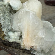 Cargar imagen en el visor de la galería, Apophyllite/Zeolite Cluster #14
