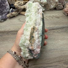 Cargar imagen en el visor de la galería, Apophyllite/Zeolite Cluster #15

