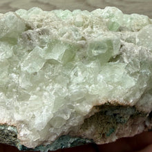 Cargar imagen en el visor de la galería, Apophyllite/Zeolite Cluster #15

