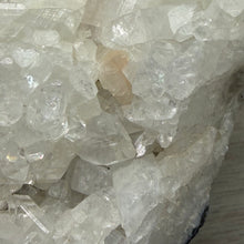 Cargar imagen en el visor de la galería, Apophyllite/Zeolite Cluster #17
